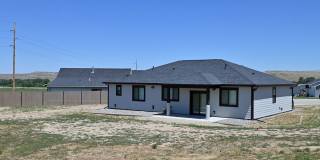 1495 Oxbow Gallery 11