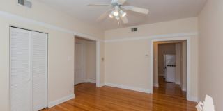857 W Cornelia Gallery 5