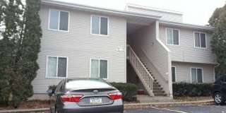 Westside 2 bedroom condo in Iowa City Gallery 1