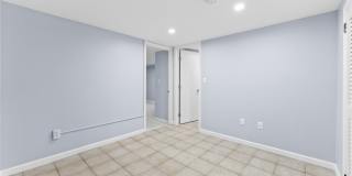 214 11th St Gallery 13