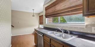 Fabulous Chesapeake Bay Location - Steps to Beach! Gallery 14