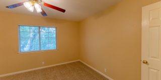 Spacious and stunning 4 bed 3.5 bath in Austin!!! Gallery 20