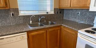2 Primary Bedrooms - Close to Travis Air Base - with No Rear Neighbors! Gallery 8