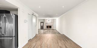 ALAMO HEIGHTS  |  TOWNHOME  |  REMODELED  |  HUGE TERRACE Gallery 25