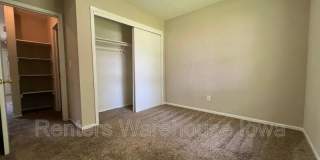 910 E Railroad Gallery 12