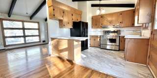 Charming 3 Bed, 1 Bath Home in Desirable Kansas City Northland Location Gallery 1