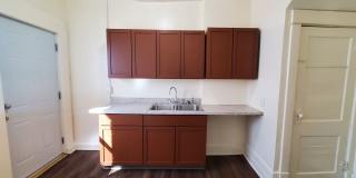 FOR RENT- 418 Sunnyside *Pets ok* MOVE IN PROMO **FIRST MONTH FREE** Gallery 6