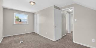 $1450 4 Bedrooms Gallery 12