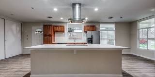 MID-CENTURY MODERN IN BEL MEADE Gallery 11