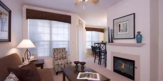 Camelback Pointe Apartment Homes Gallery 1