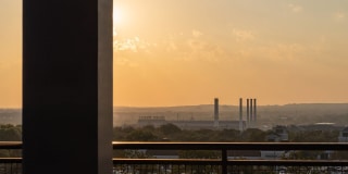 7600 Broadway Gallery 18