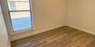 $500 OFF MOVE IN FEE!!!! PRE-LEASING Come get the keys! Gallery 8