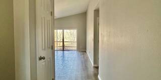 Cozy 2-Bedroom, 1.5 -Bathroom Home! Plus Car Porch! Gallery 3