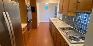 Charming Menlo Park Home with Private Backyard & Beautiful Oak Tree Gallery 5