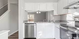 Room in 3 Bedroom Home at Lex Dr Gallery 8