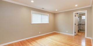 4BR/3.5BA Belmont Home with Multiple Ensuite Bedrooms, A/C & 2-Car Garage | YouTube Tour Gallery 33