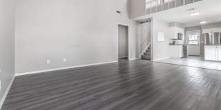 Newly Renovated Duplex! Rare! Gallery 6