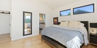 Fully Furnished 4-Bedroom Tetherow Home | Hot Tub + Home Services Included Gallery 16