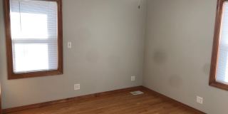 Large Open Concept House! Gallery 13