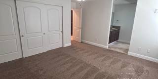 Now Available! 3 Bedroom Home in North West Visalia! Gallery 23