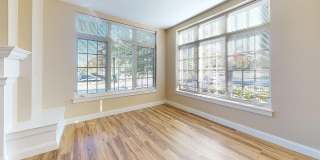 Brownstone on Old Sauk Gallery 26