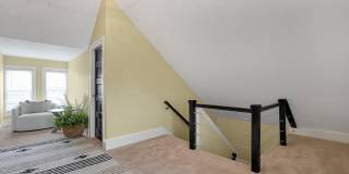 1756 Oak Street Gallery 19