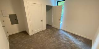 104 Howe Gallery 43