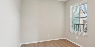 Creekside Apartment Homes Gallery 9