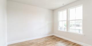 Beautiful 4BR 2.5BA Home w/ Full Appliance Kitchen • Garage Parking • Gallery 11