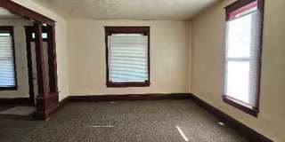 812 E. Cantrell St.  2-bedroom, 1 bath with option for 3rd bedroom on main Gallery 6