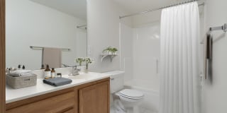 Pebblebrook Court Gallery 7