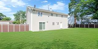 1707 Manatuck Blvd Gallery 1