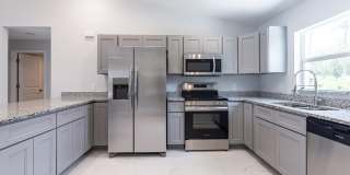 2004 Rosa Court Gallery 5