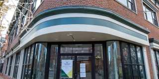 101 S QUEEN Street Gallery 15