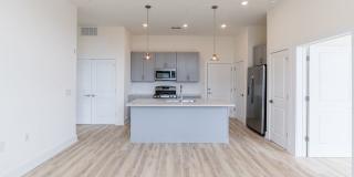 Luxury Northern Liberties Condo Gallery 4