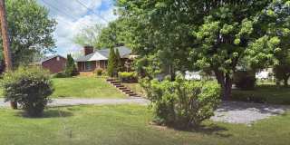 Beautiful 3 bedroom- North Johnson City Gallery 4