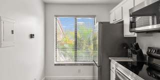 Fully Furnished Waterfront Community Condo in Isla Del Sol - 2bed | 2bath Gallery 12