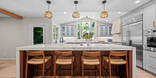 Gorgeous home in Englewood! Gallery 13
