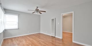221 39th Gallery 7