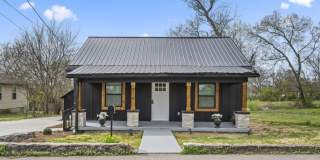 Charming 2BR Lebanon Home with Modern Updates & Large Yard Gallery 1