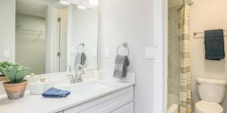 The Julep Gallery 77