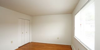 Willowcrest Apartments Gallery 11