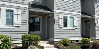 Gorgeous newer townhome in SE Bend! Gallery 3