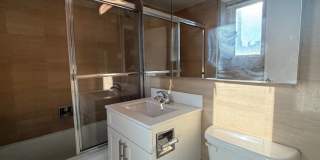 196 E 71st St Gallery 10