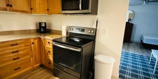 Inviting Fully Furnished Studio Condo! Gallery 9
