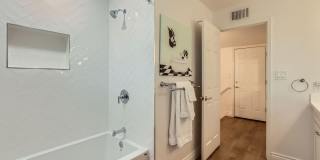 1305 E Steamboat Bend Drive Gallery 31