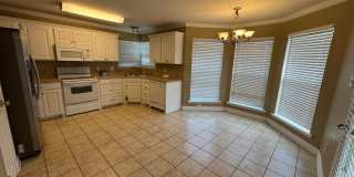 Gorgeous 3 Bedroom Home Gallery 5