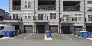 Modern 2BR/2.5BA Townhome in Ashburn Gallery 32