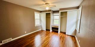 {7047} Prairie Village Ranch with Hardwood Floors + Large, Fenced Yard + 1 Car Garage Gallery 14