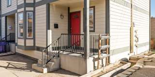Charming 3 Bedroom Townhome in Highlands Neighborhood Gallery 28